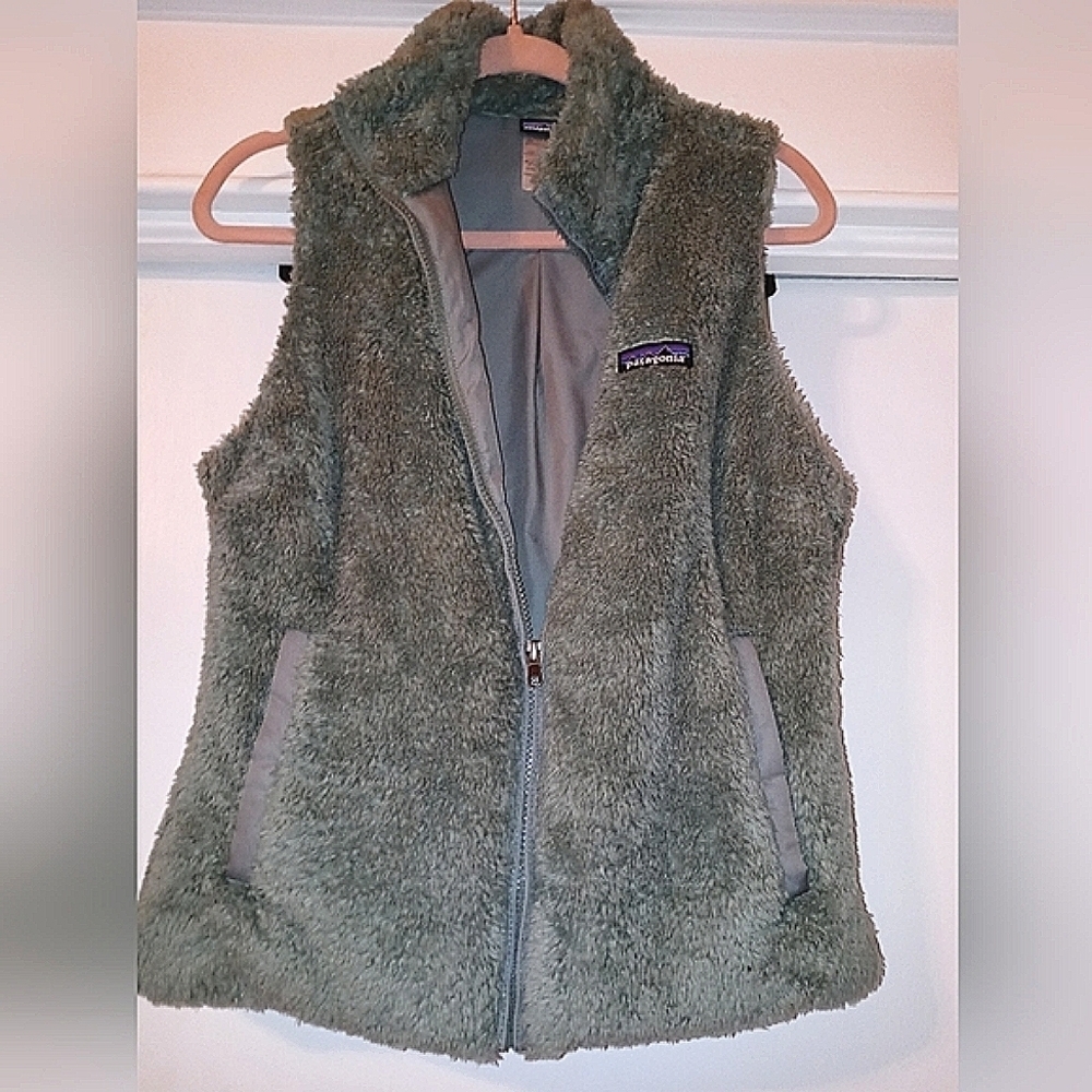 Patagonia Fur Fleece Vest Size Medium